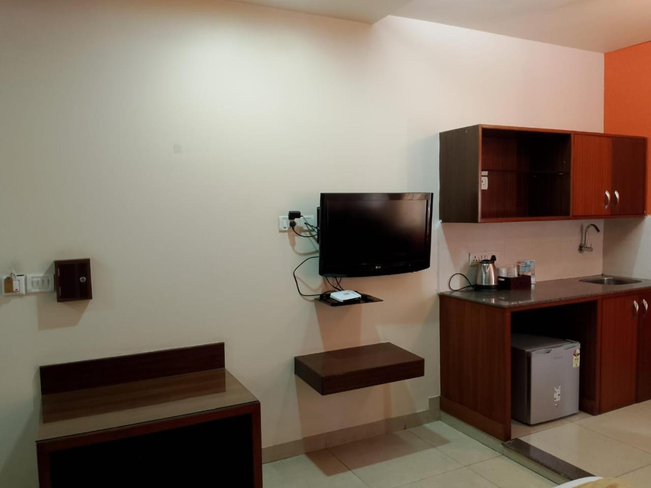 העיר בנגלור Cubbon Suites - 10 Minute Walk To Mg Road, Mg Road Metro And Church Street מראה חיצוני תמונה